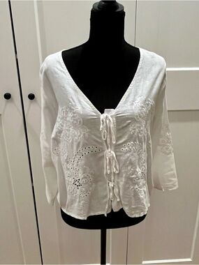 Christian Siriano White Embroidered Tie-Front Top